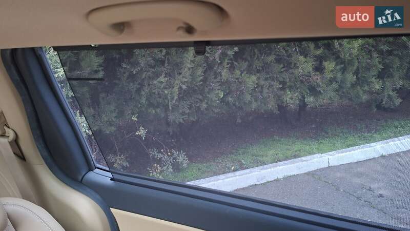 Минивэн Kia Carnival 2019 в Киеве