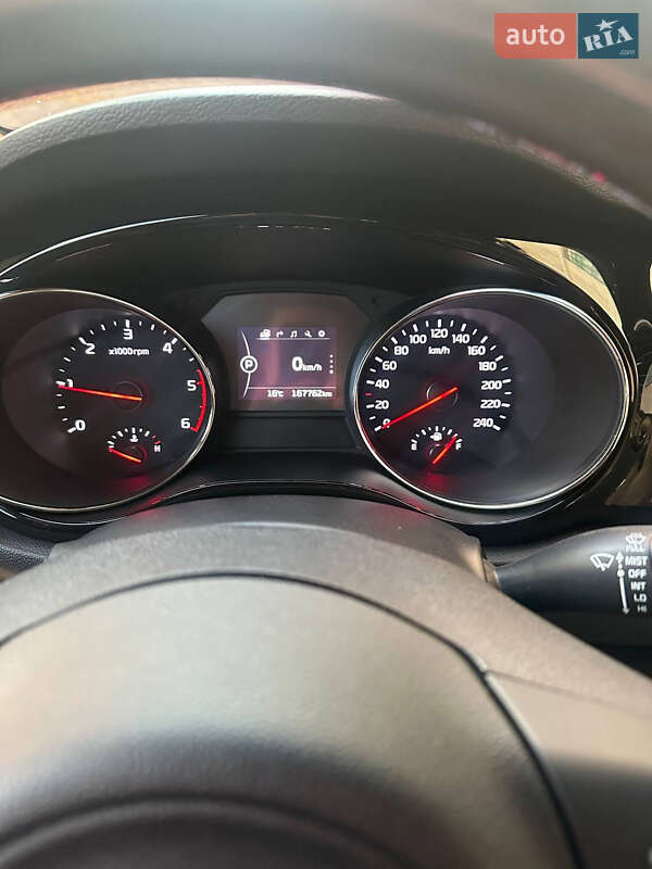 Минивэн Kia Carnival 2017 в Одессе