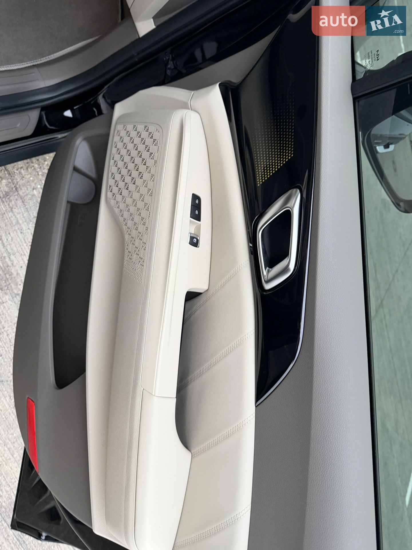 2024 Kia Carnival - мініатюра 39