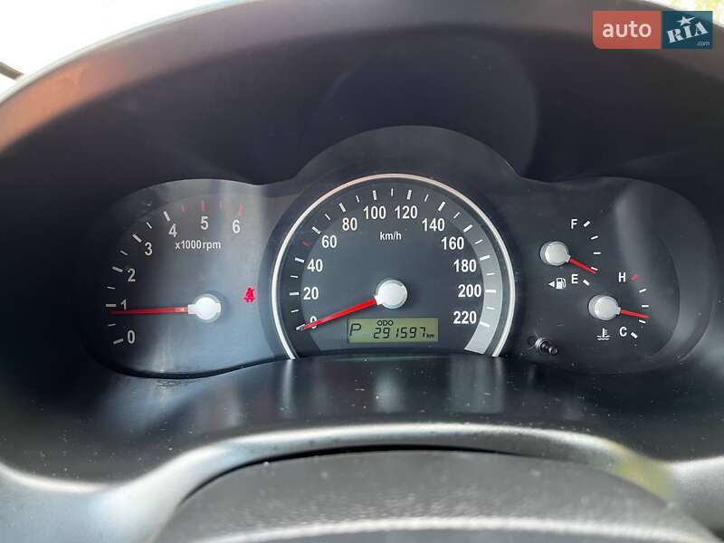 Минивэн Kia Carnival 2008 в Хмельницком фото 3 Минивэн Kia Carnival 2008 в Хмельницком