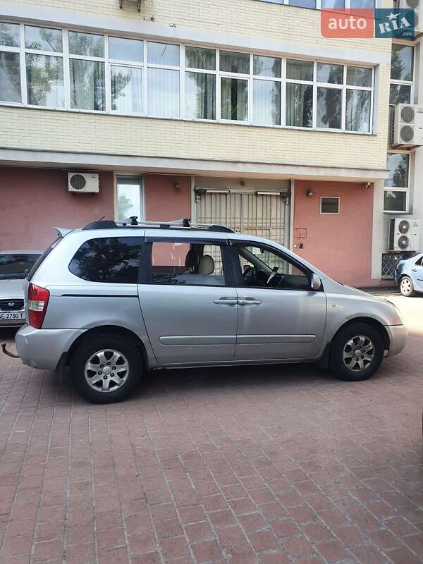 Минивэн Kia Carnival 2006 в Киеве фото 4 Минивэн Kia Carnival 2006 в Киеве
