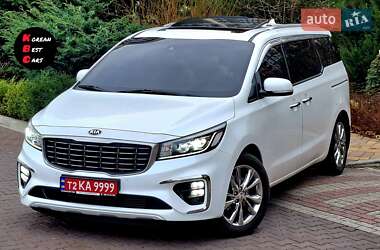 Минивэн Kia Carnival 2019 в Киеве