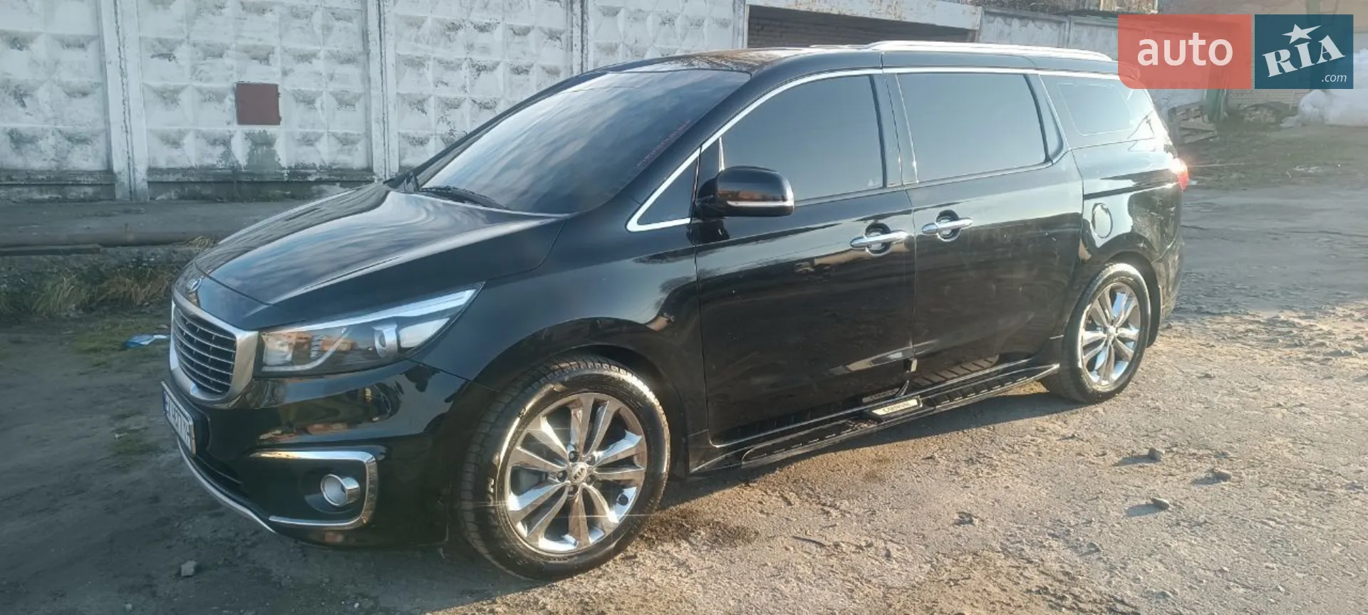 2017 Kia Carnival - мініатюра 4