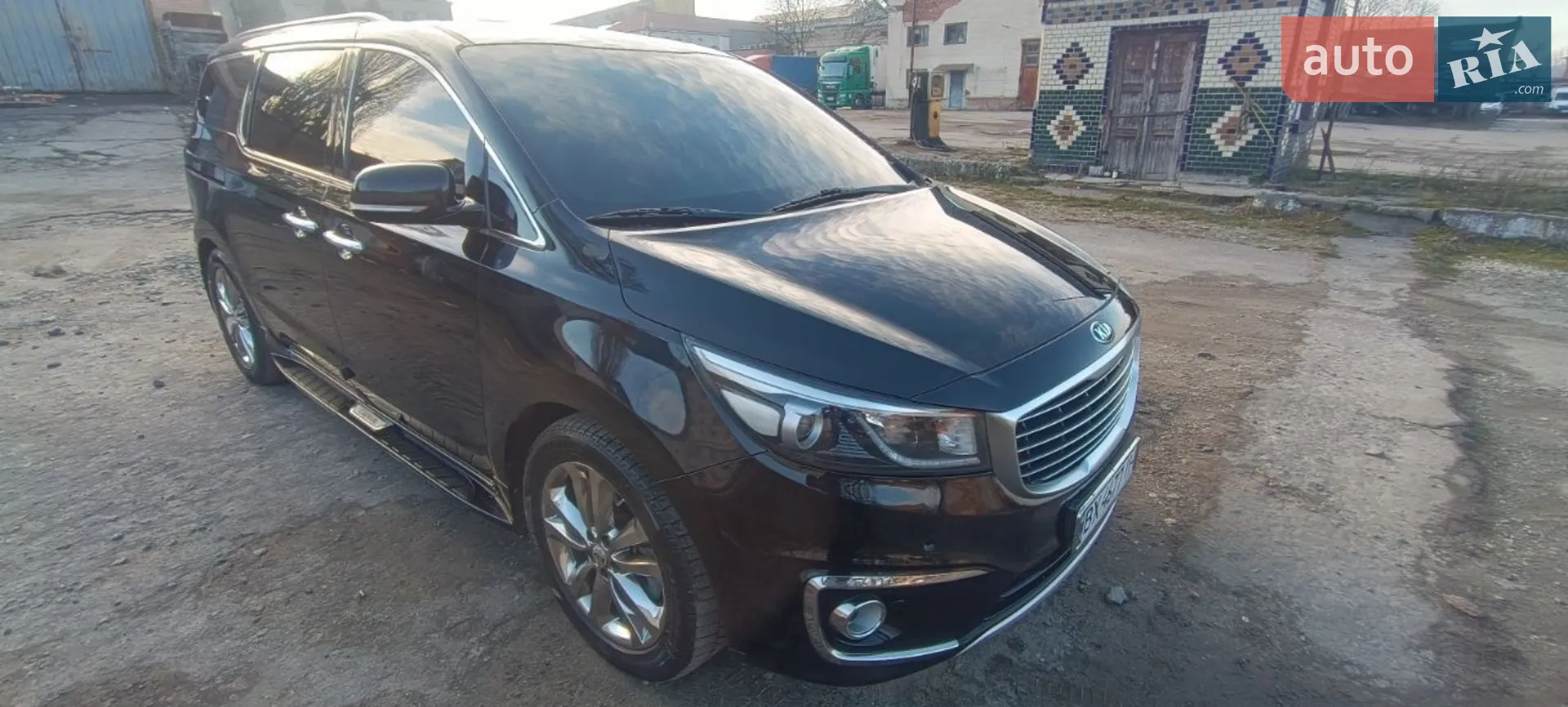 2017 Kia Carnival - мініатюра 9