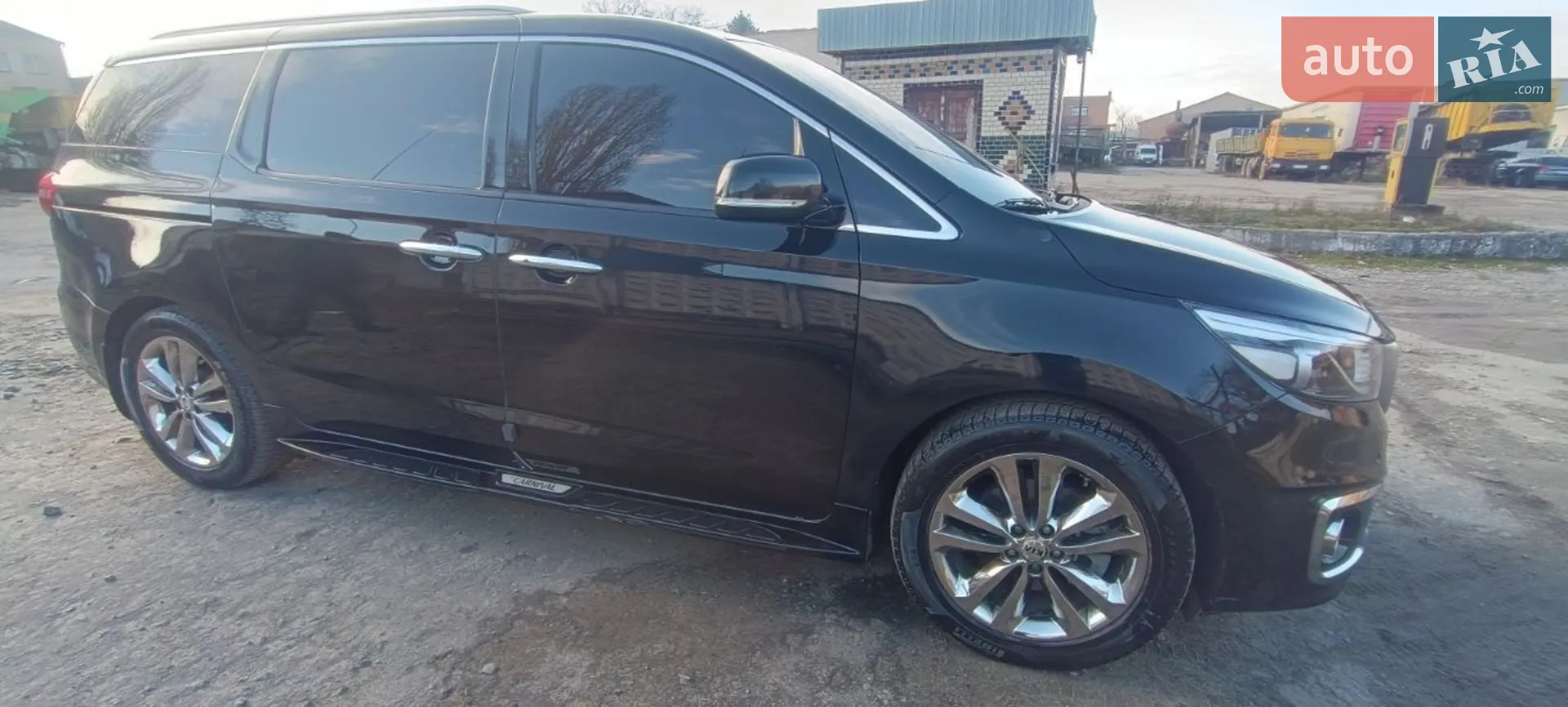 2017 Kia Carnival - мініатюра 15