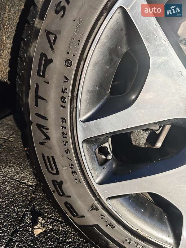 Мінівен Kia Carnival 2015 в Бородянці