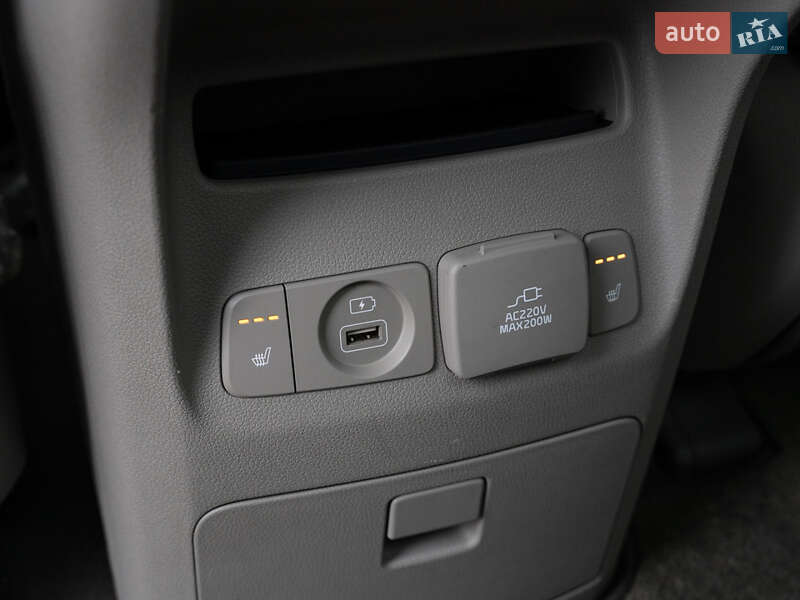 Мінівен Kia Carnival 2014 в Одесі