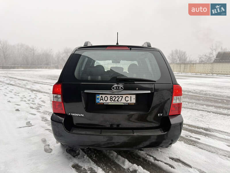 Минивэн Kia Carnival 2007 в Мукачево фото 4 Минивэн Kia Carnival 2007 в Мукачево