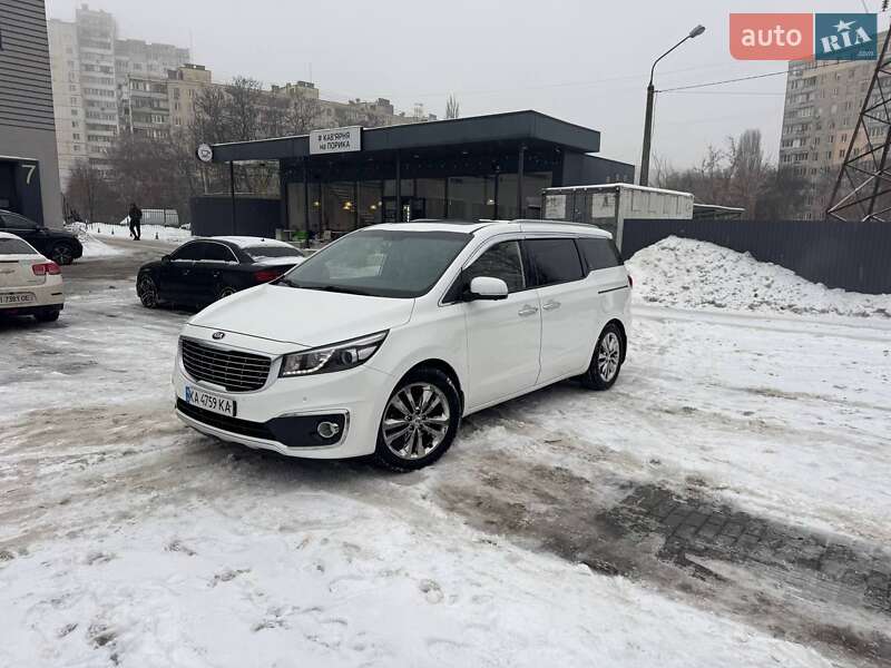 Kia Carnival 2016