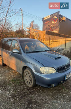 Минивэн Kia Carnival 2000 в Каменец-Подольском