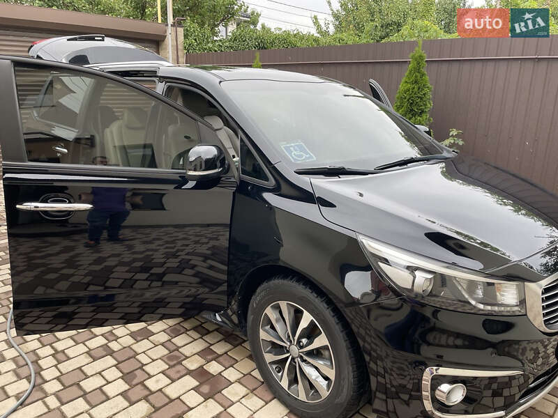 Мінівен Kia Carnival 2017 в Одесі
