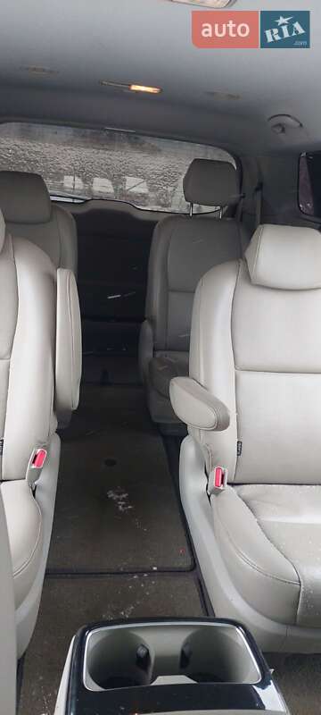 Минивэн Kia Carnival 2014 в Полтаве