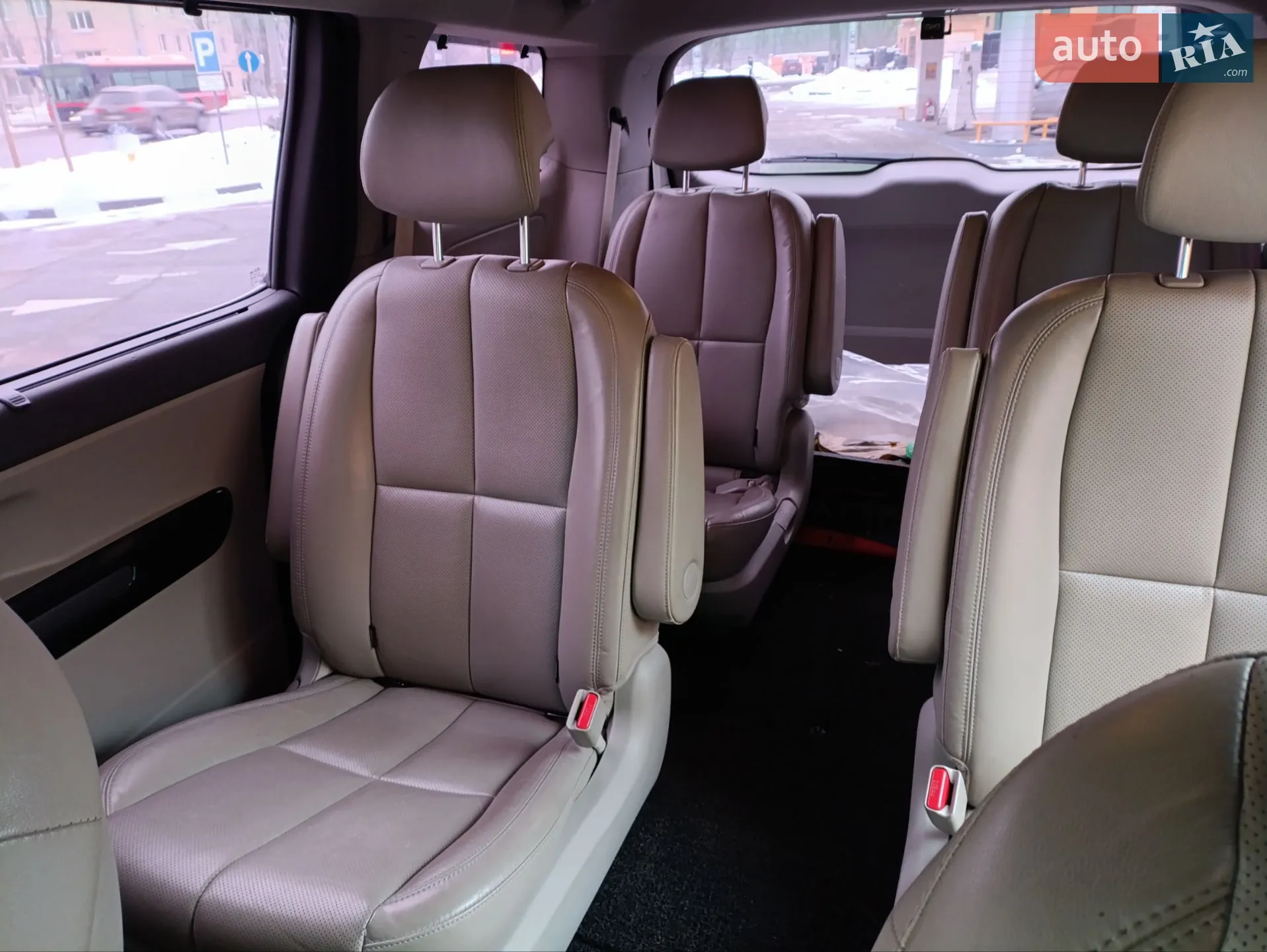 2018 Kia Carnival - мініатюра 16