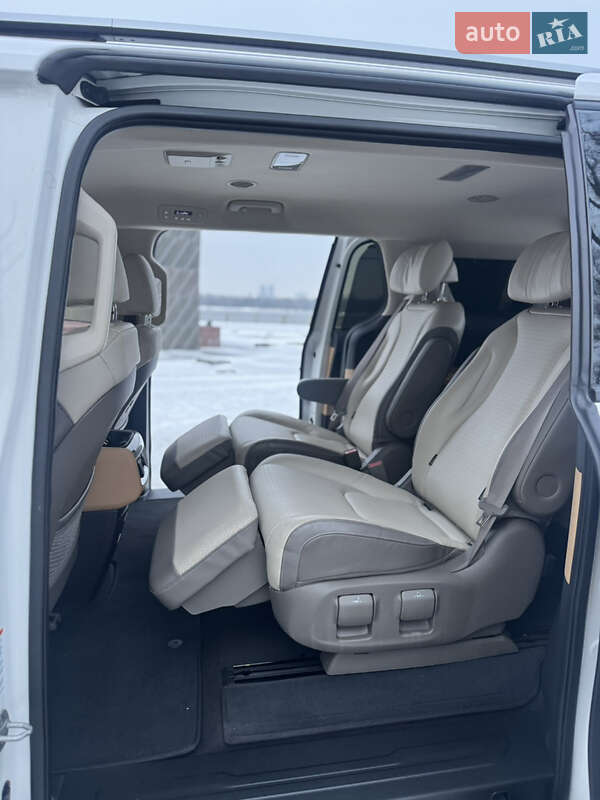 Минивэн Kia Carnival 2021 в Киеве фото 29 Минивэн Kia Carnival 2021 в Киеве