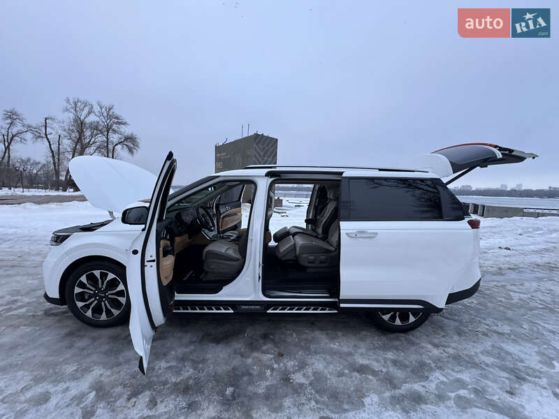 Минивэн Kia Carnival 2021 в Киеве фото 94 Минивэн Kia Carnival 2021 в Киеве