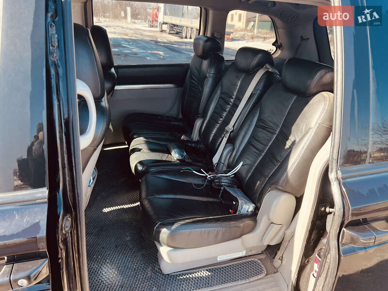 Минивэн Kia Carnival 2007 в Гайсине