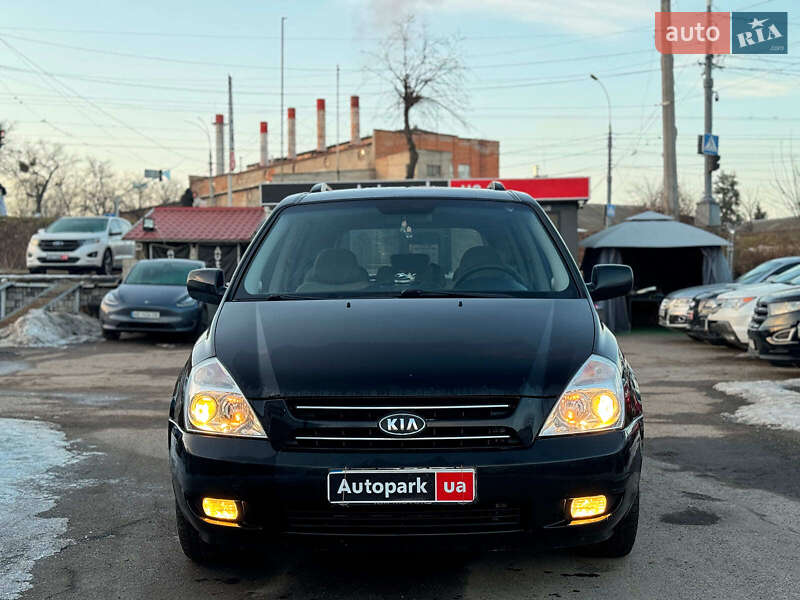 Минивэн Kia Carnival 2009 в Виннице