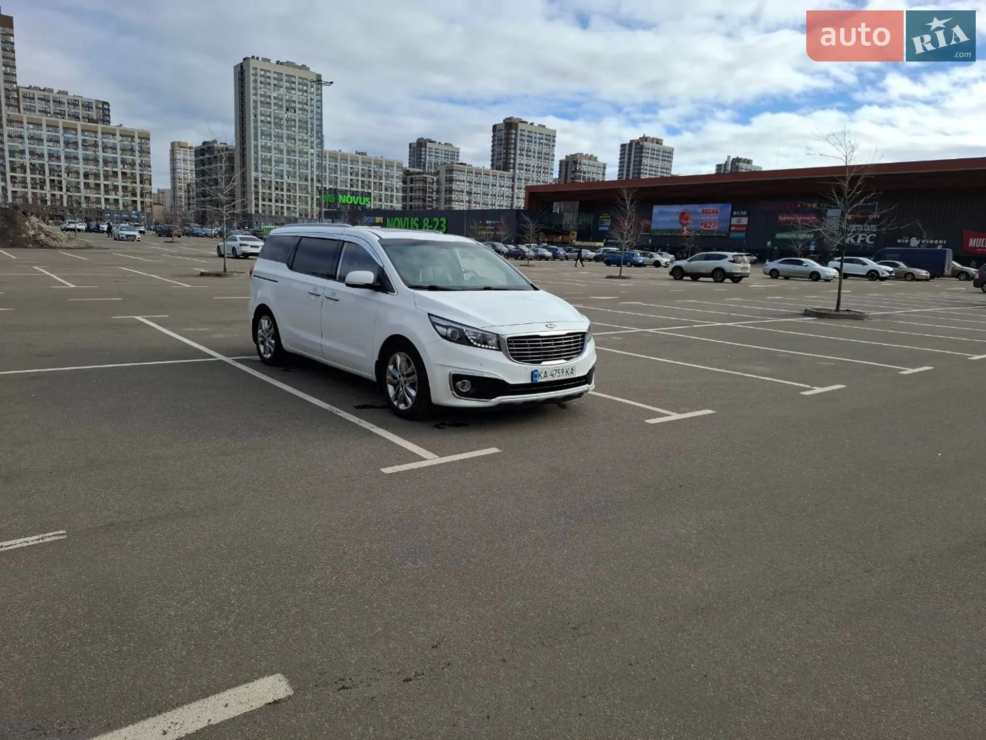 2016 Kia Carnival - мініатюра 11