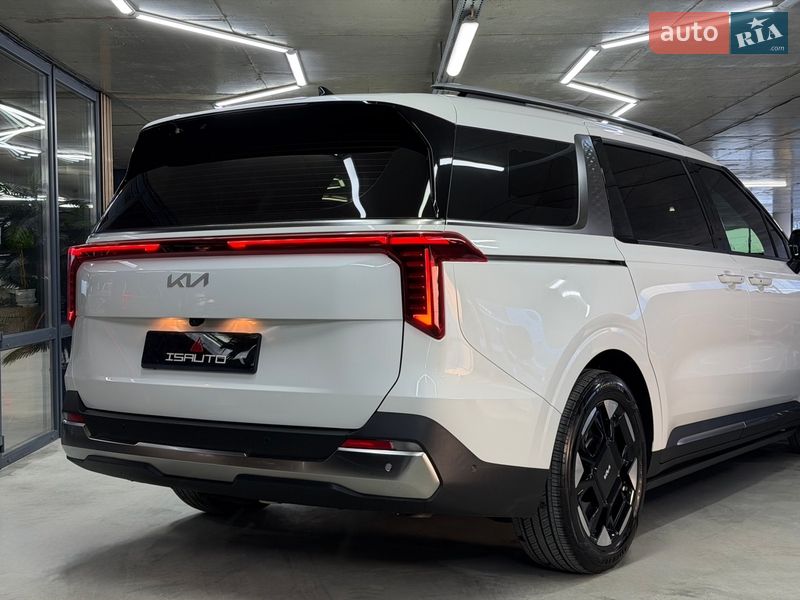 Минивэн Kia Carnival 2024 в Одессе