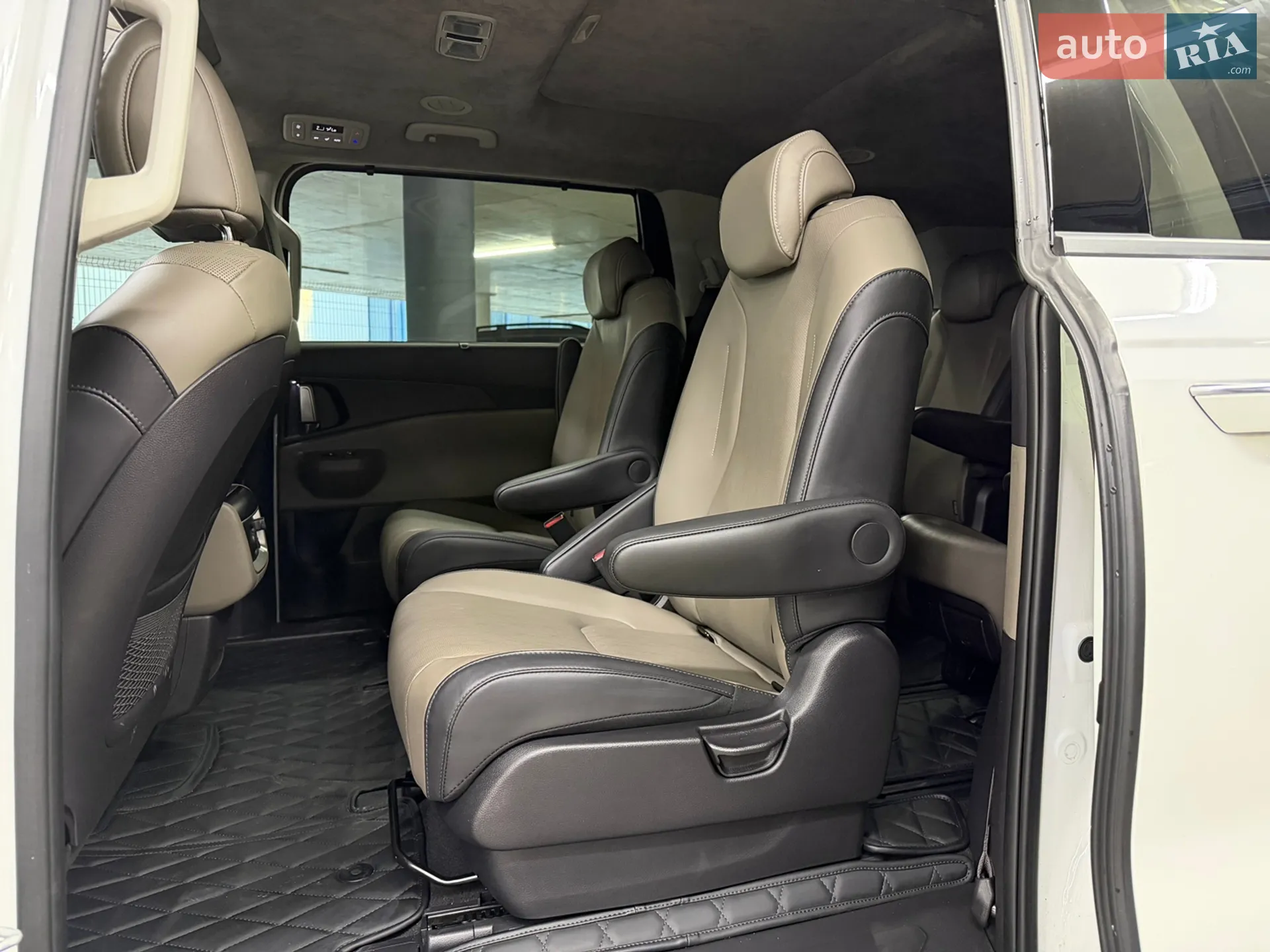 2024 Kia Carnival - мініатюра 23