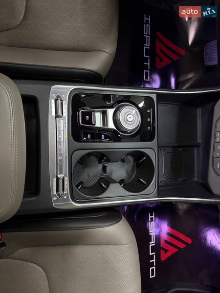 Минивэн Kia Carnival 2024 в Одессе