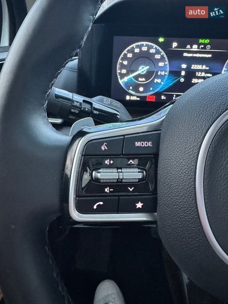 Минивэн Kia Carnival 2023 в Бердичеве