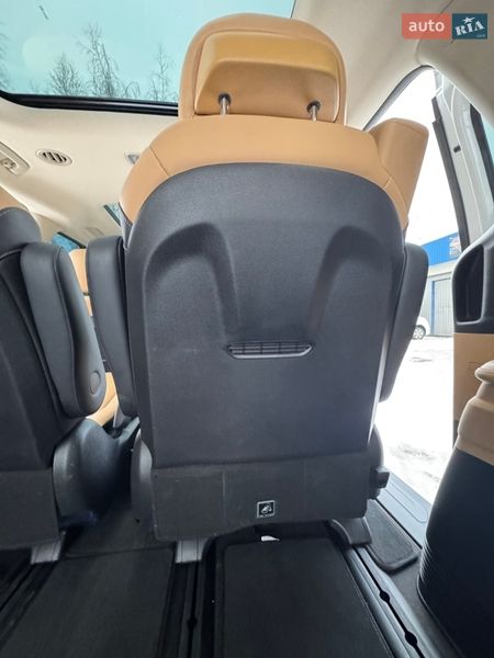 Минивэн Kia Carnival 2023 в Бердичеве