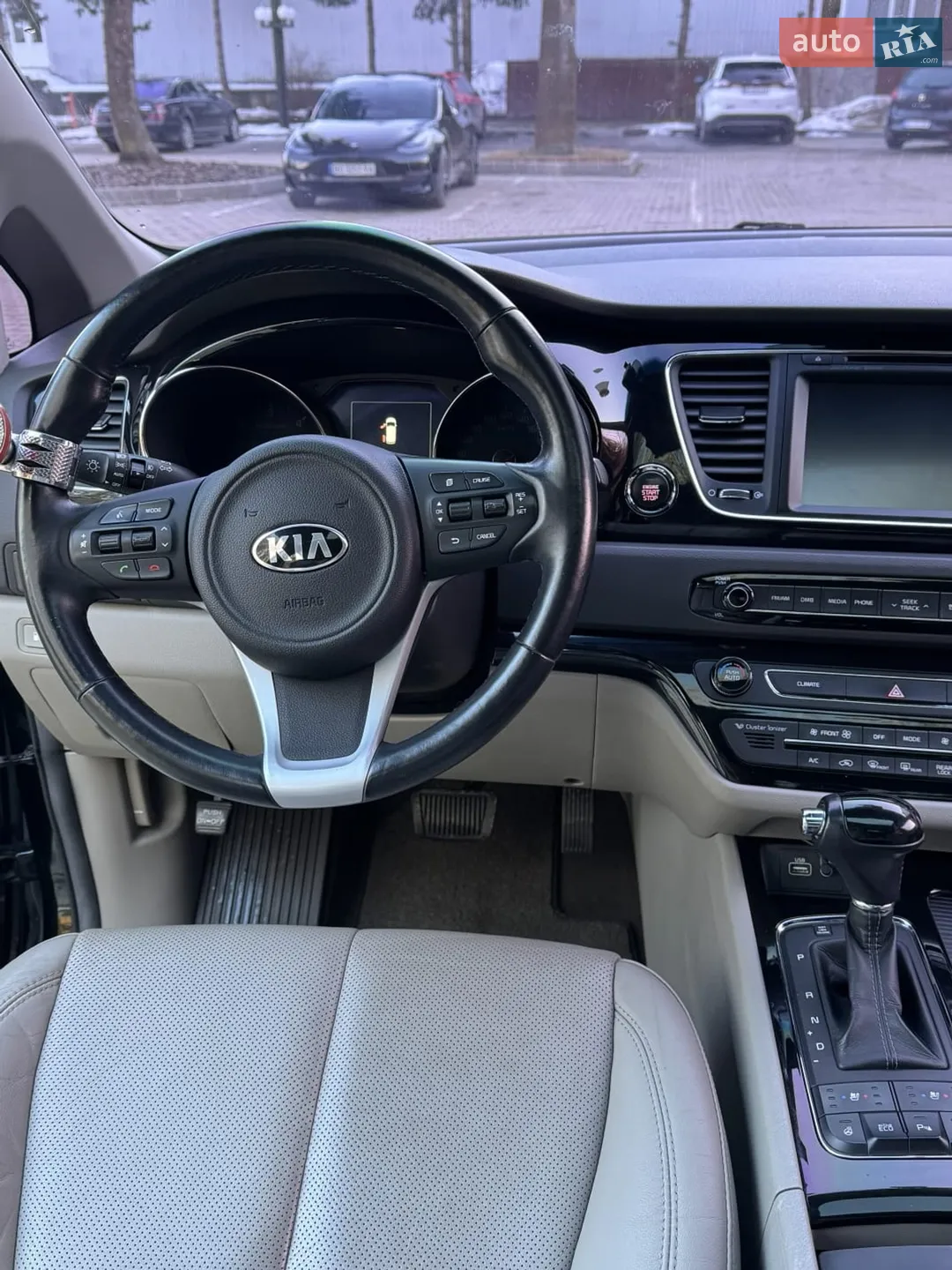2015 Kia Carnival - мініатюра 9