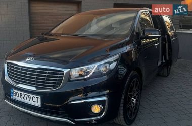 Мінівен Kia Carnival 2015 в Івано-Франківську
