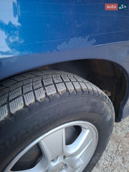 Мінівен Kia Carnival 2004 в Львові