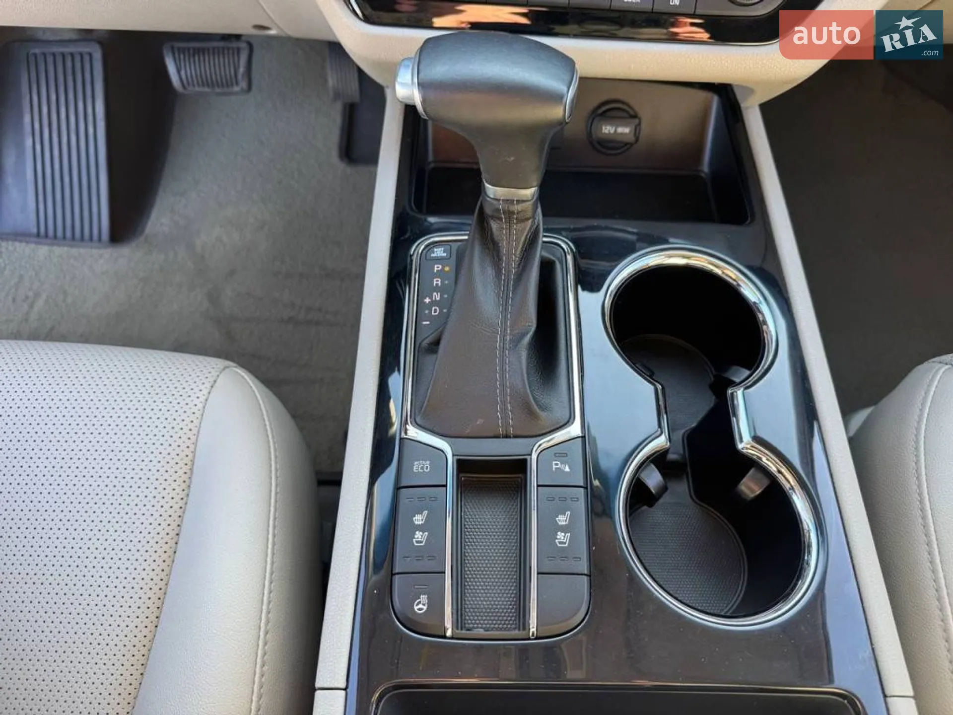 2019 Kia Carnival - мініатюра 20