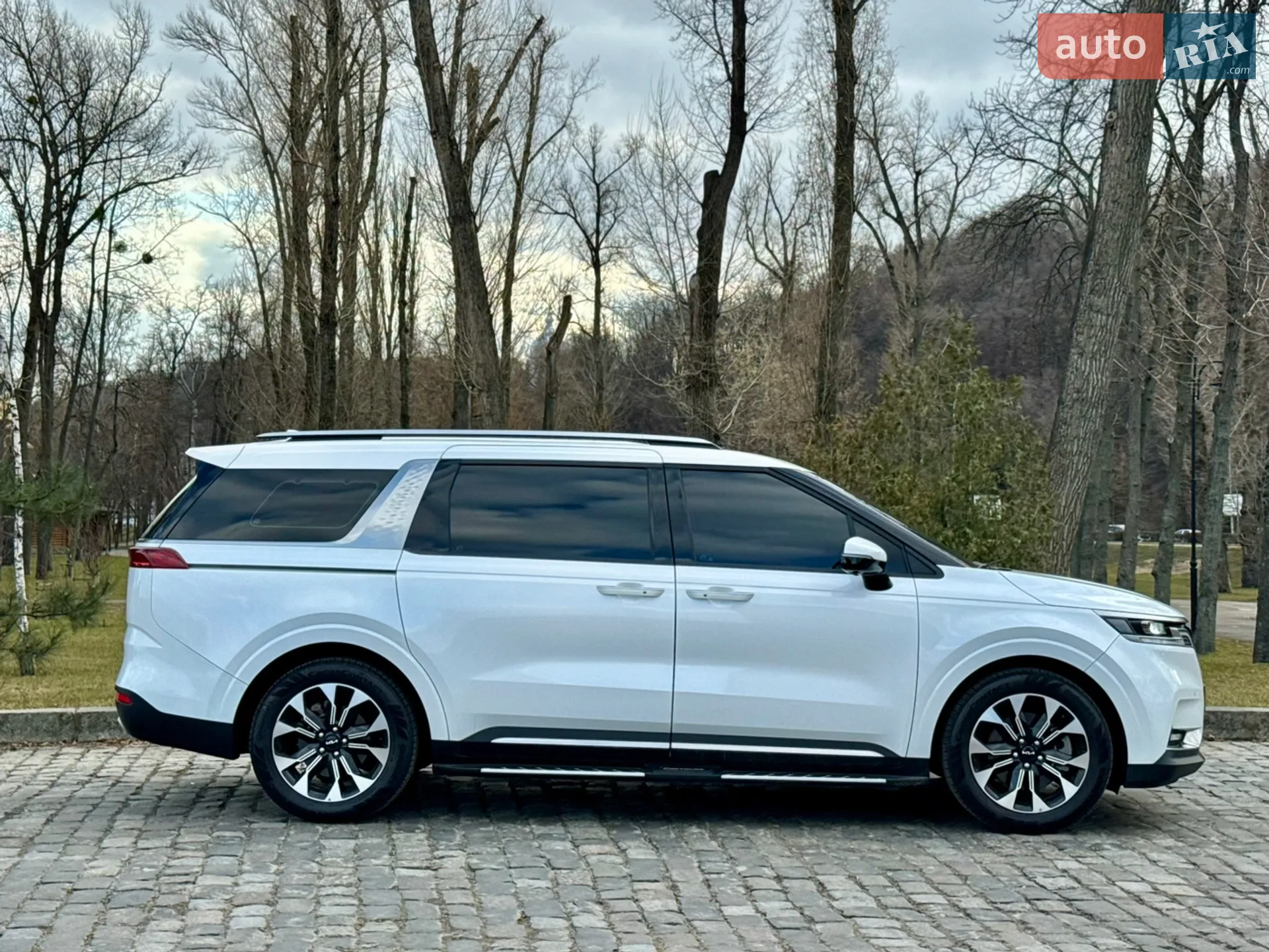 2021 Kia Carnival - мініатюра 12