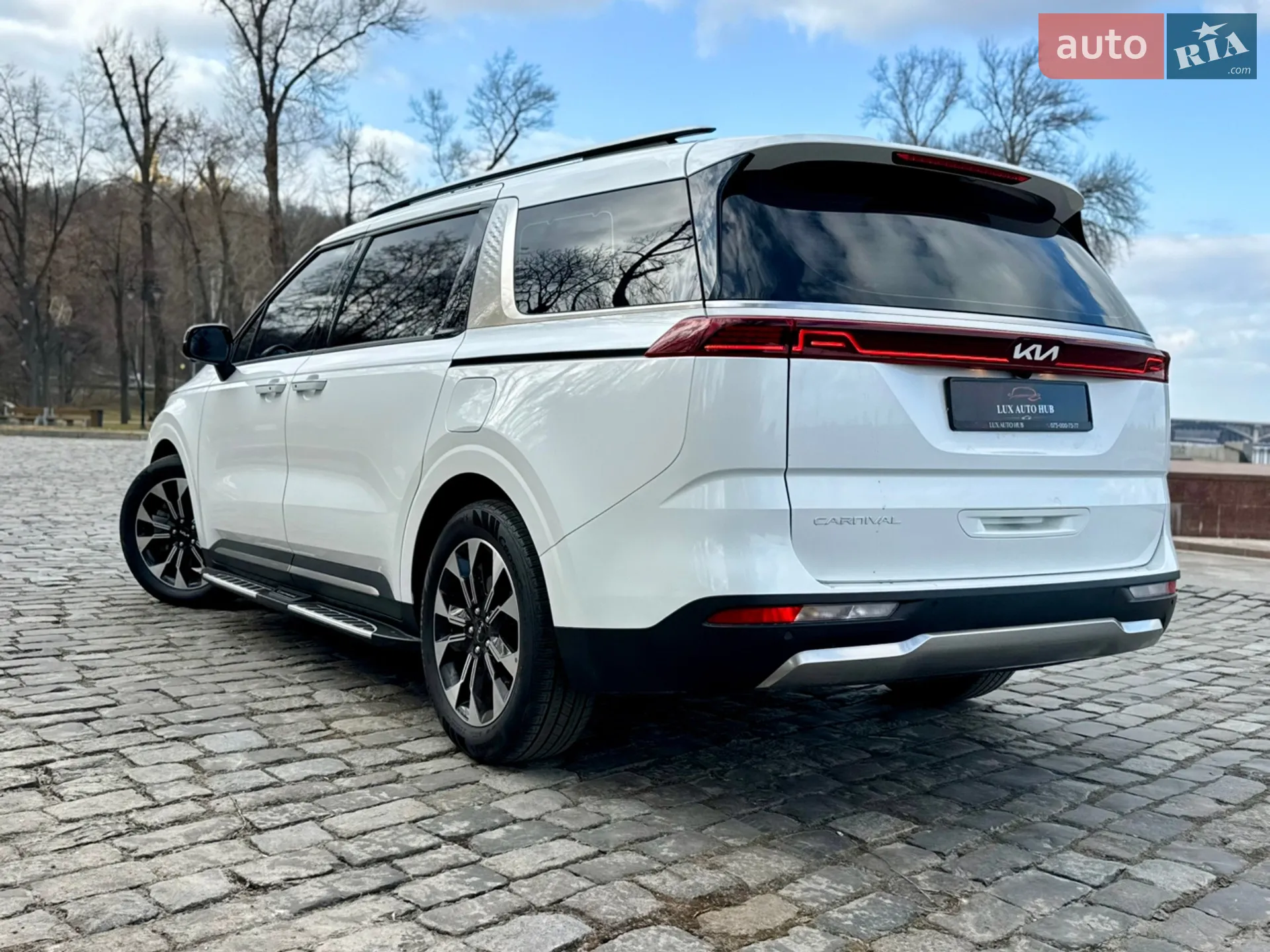 2021 Kia Carnival - мініатюра 24