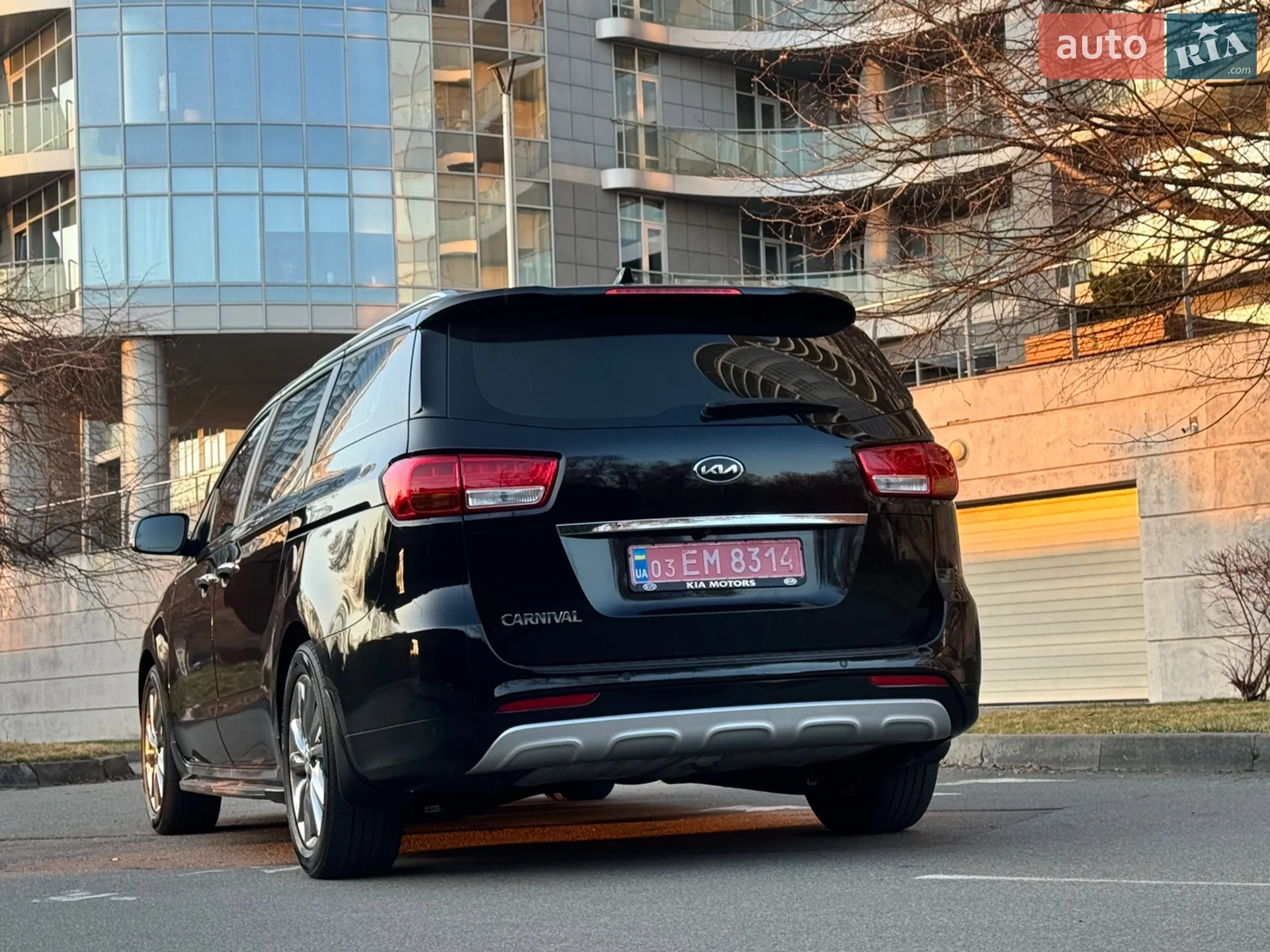 2018 Kia Carnival - мініатюра 9