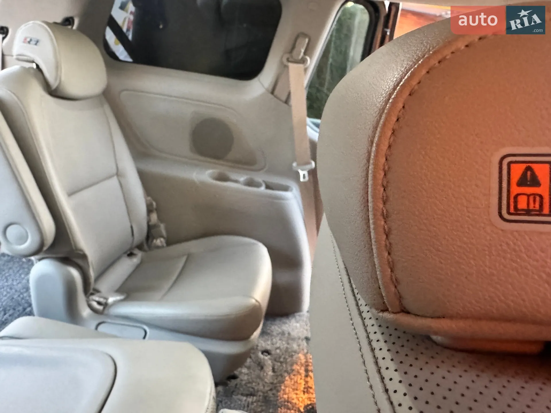 2018 Kia Carnival - мініатюра 27