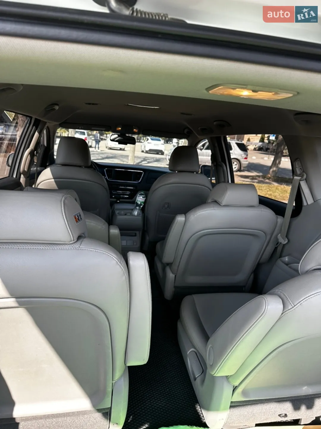2017 Kia Carnival - мініатюра 12
