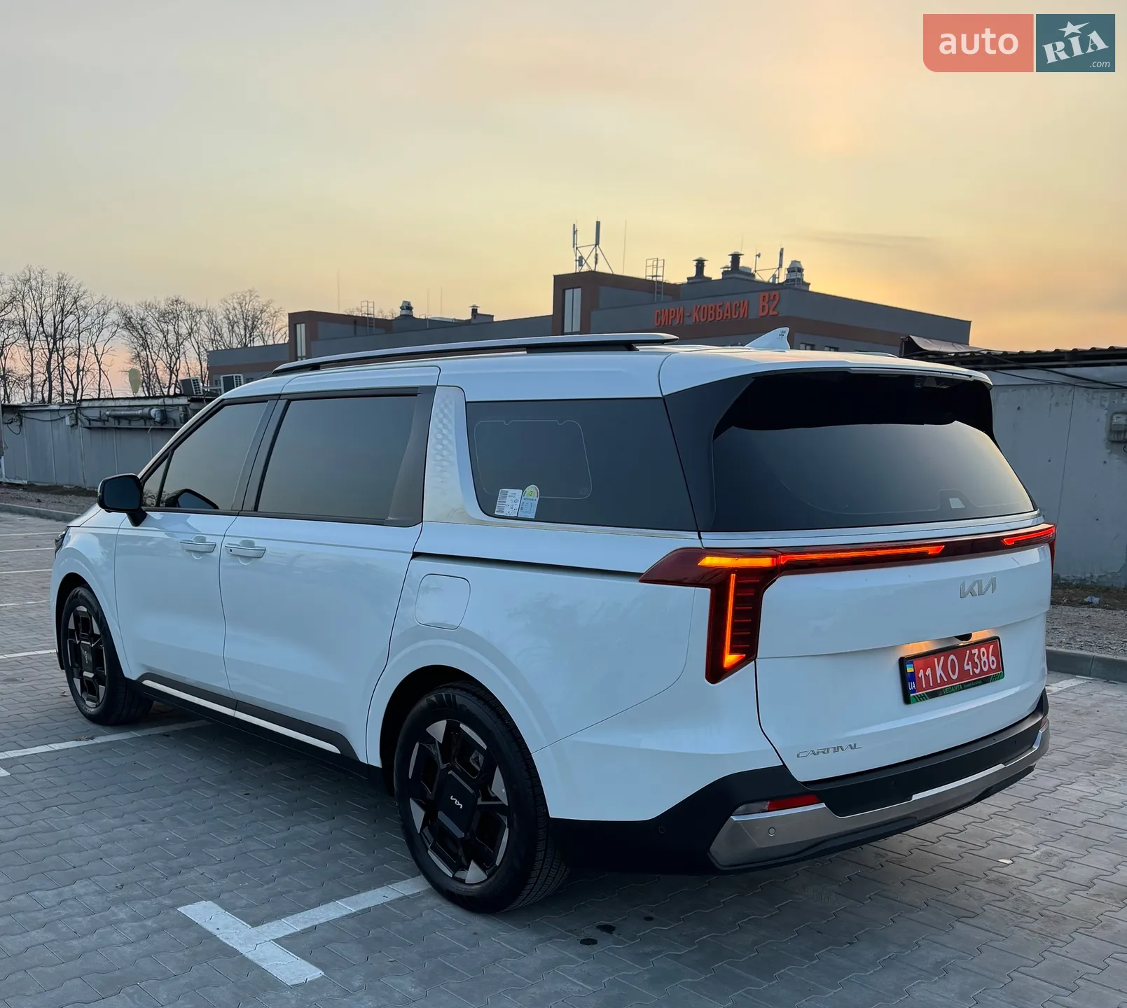 2024 Kia Carnival - мініатюра 16