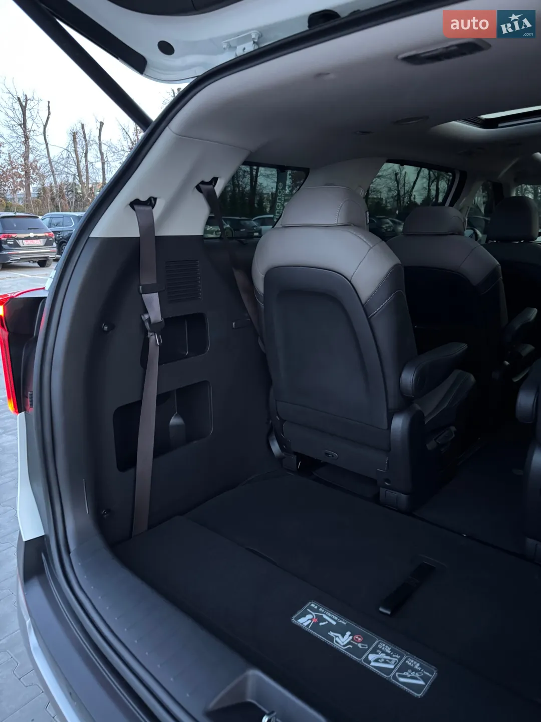 2024 Kia Carnival - мініатюра 61