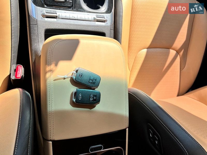 Минивэн Kia Carnival 2020 в Одессе