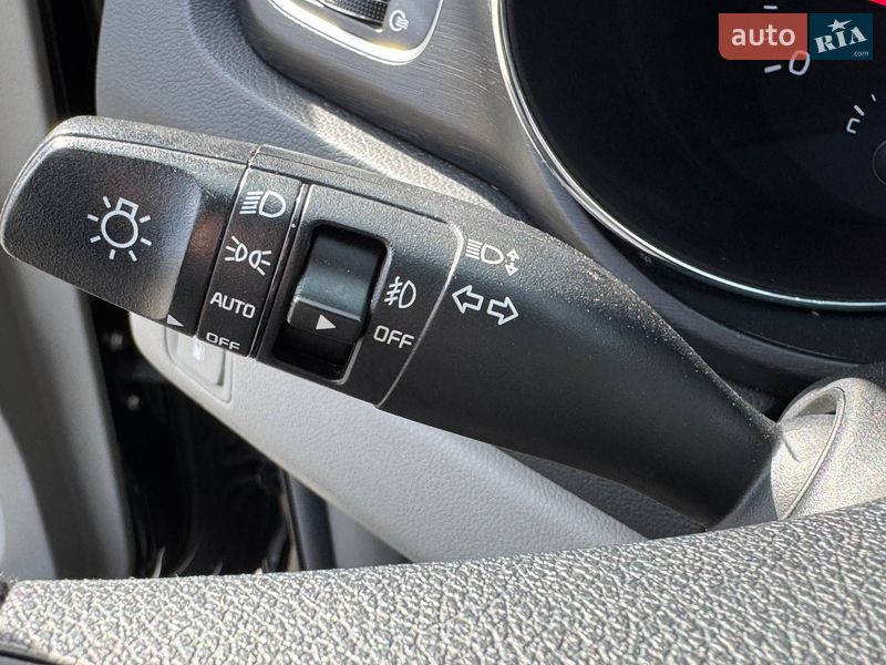 Минивэн Kia Carnival 2019 в Киеве фото 24 Минивэн Kia Carnival 2019 в Киеве