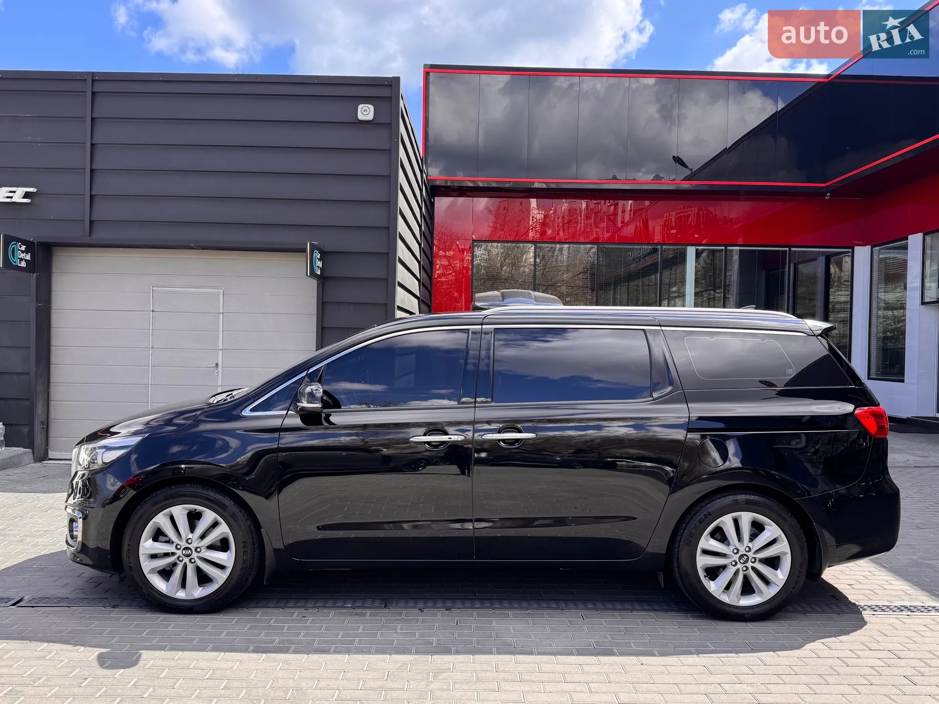 2017 Kia Carnival - мініатюра 3