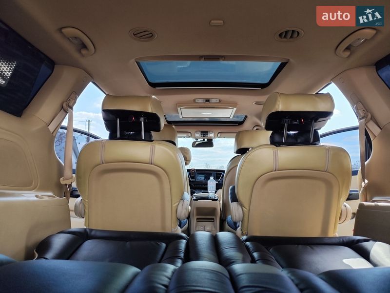 Мінівен Kia Carnival 2016 в Одесі фото 40 Мінівен Kia Carnival 2016 в Одесі