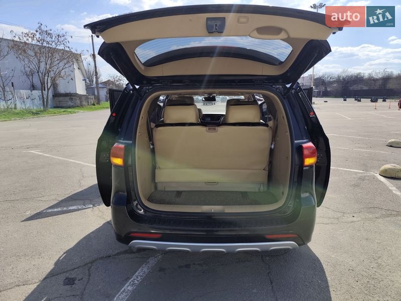 Мінівен Kia Carnival 2016 в Одесі фото 30 Мінівен Kia Carnival 2016 в Одесі