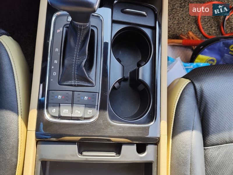 Мінівен Kia Carnival 2016 в Одесі фото 19 Мінівен Kia Carnival 2016 в Одесі