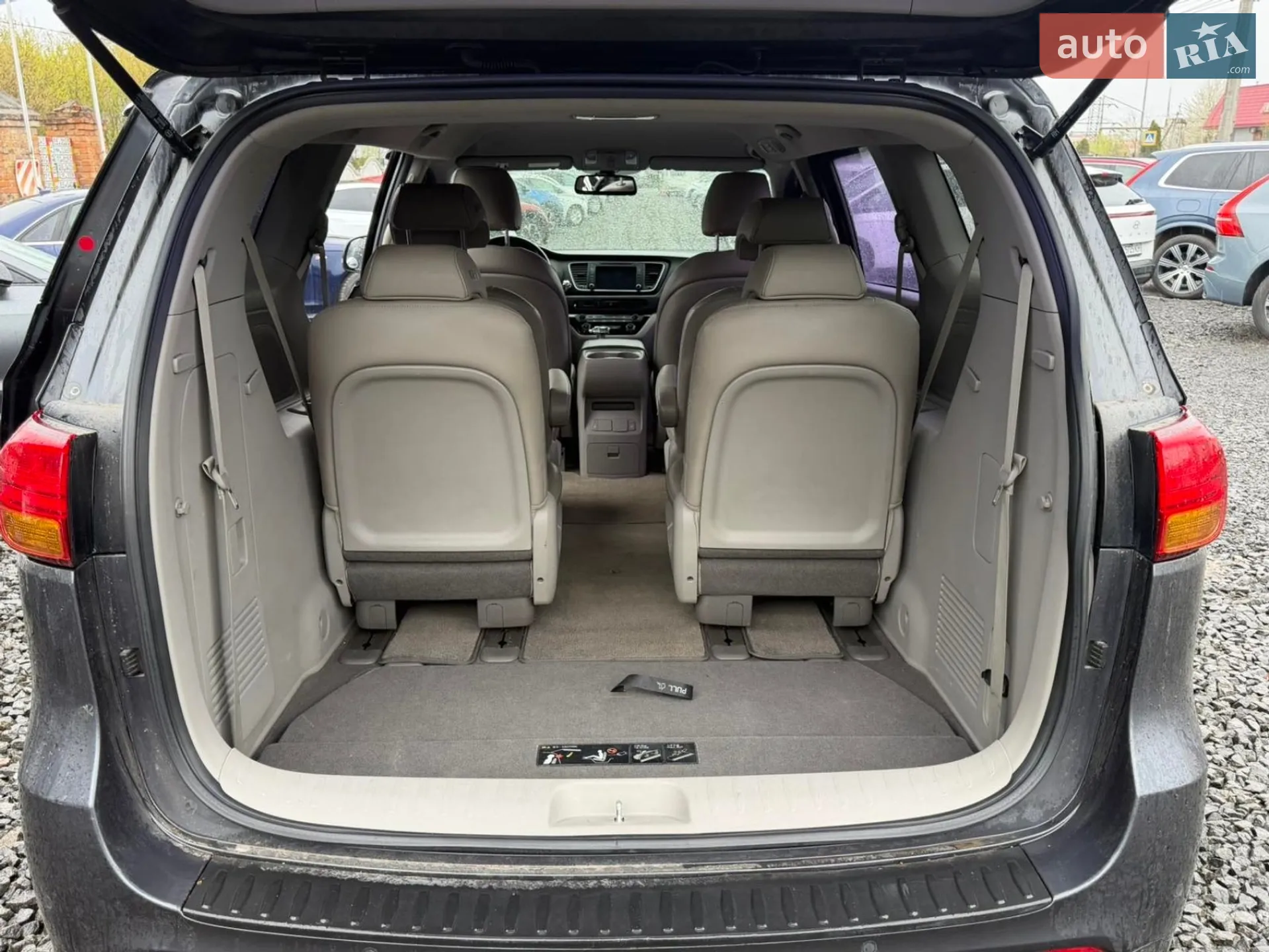 2015 Kia Carnival - мініатюра 20