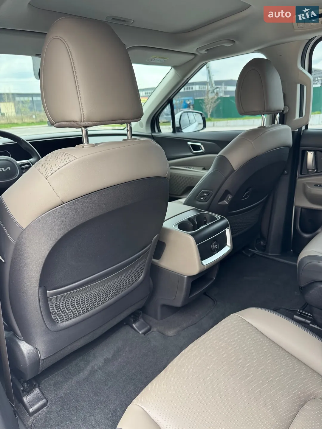 2024 Kia Carnival - мініатюра 31