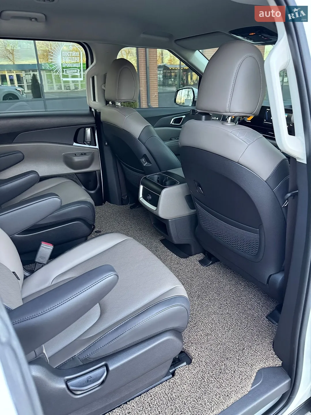 2024 Kia Carnival - мініатюра 51