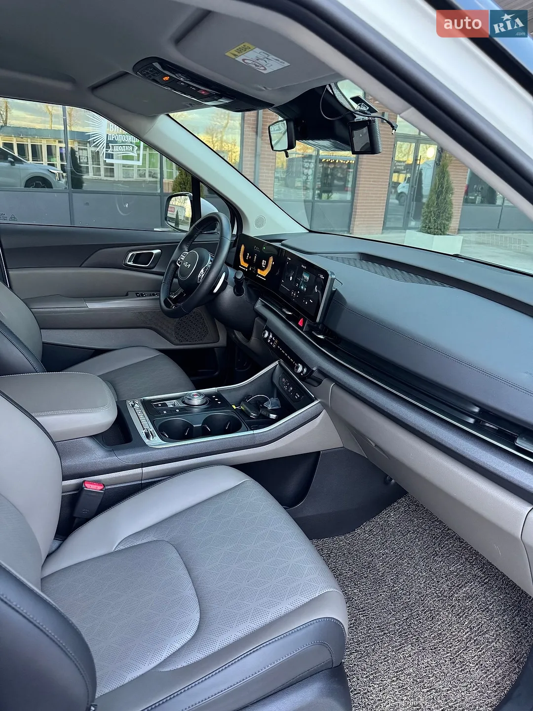 2024 Kia Carnival - мініатюра 53