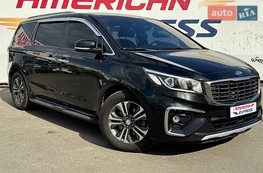 Мінівен Kia Carnival 2019 в Києві