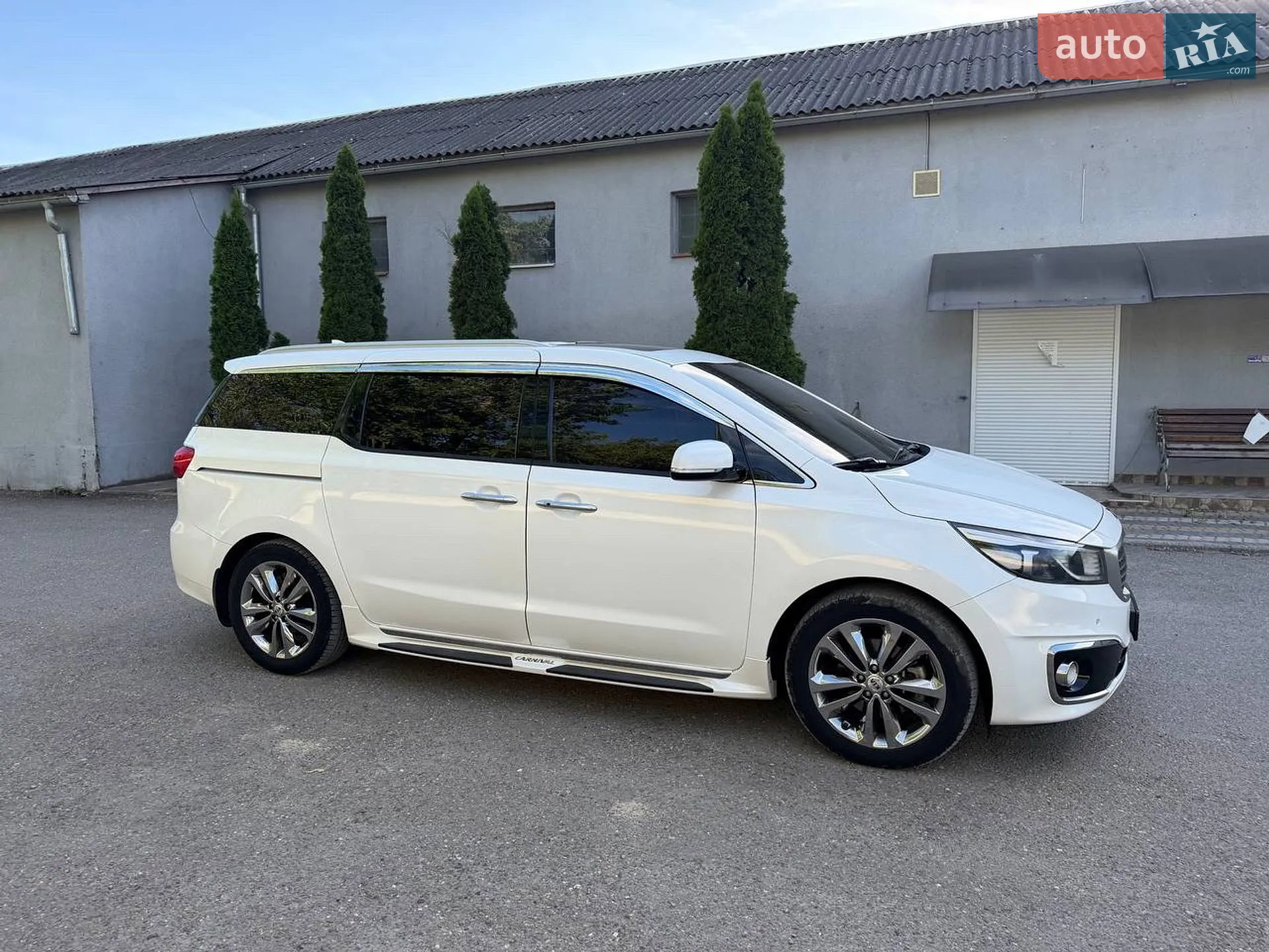 2017 Kia Carnival - мініатюра 6